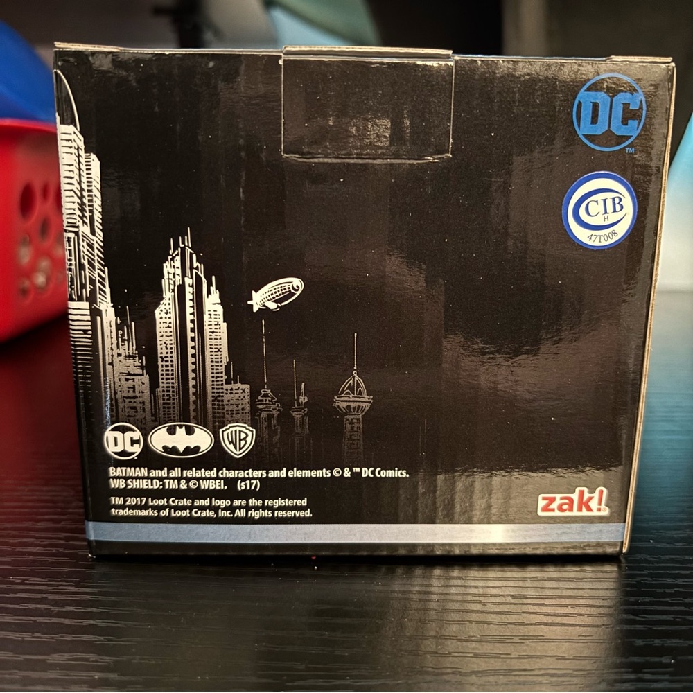 Color Changing Batman and Joker DC Black and White Gotham Skyline Ceramic Mug - Picture 3 of 6